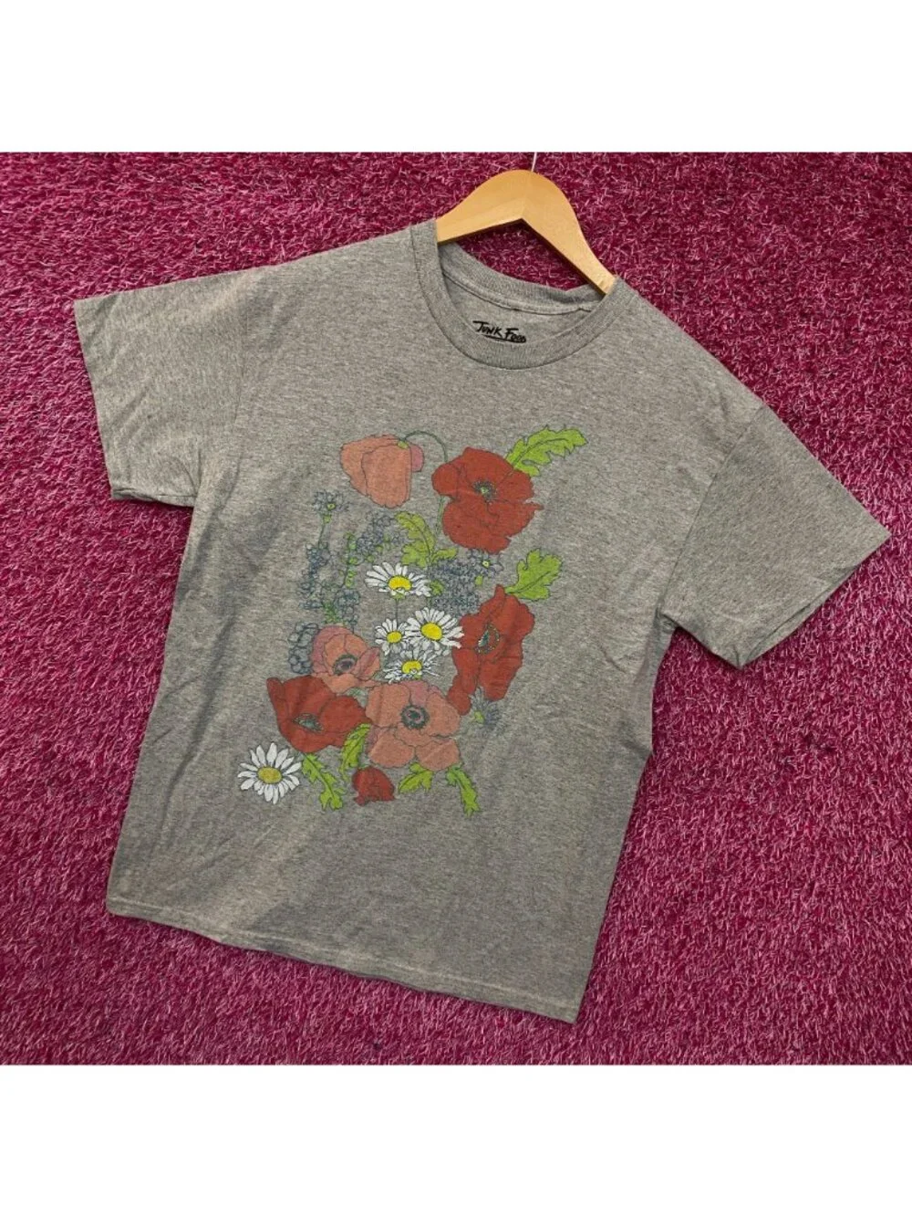 Junk Food Flowers Cotton Graphic T-Shirt Small